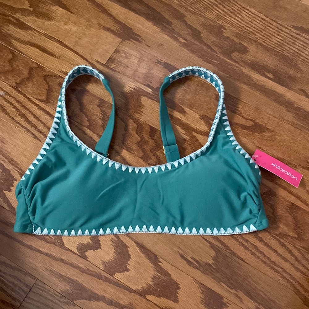 Xhilaration Green Bikini Swim Top Size: Large